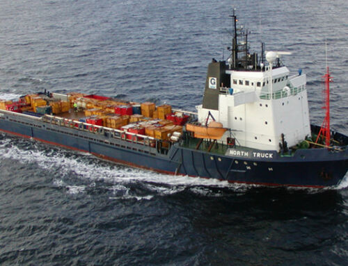 Engine lubricating oil, marine diesel engines, supply vessel