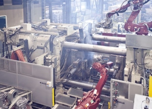 Ölpflege an Druckgießmaschine, HFC Fluid pflegen