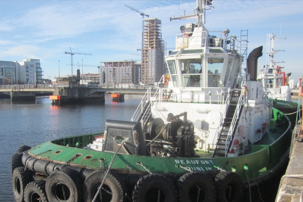 hydraulic oil care in the offline flow, winch, tug boat